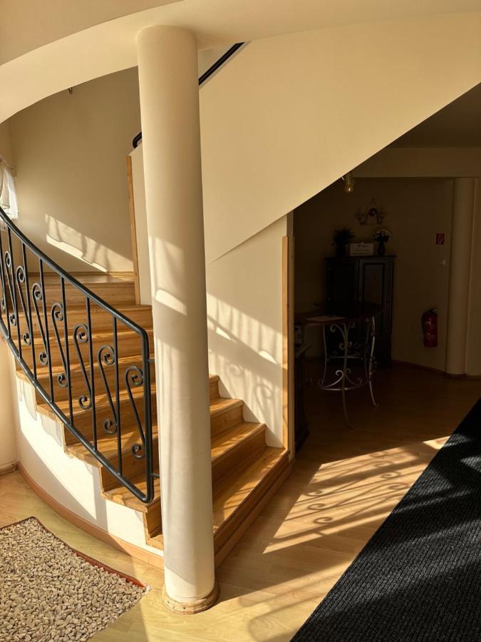 Cozy Garden Apartman Apartment Gyula Bagian luar foto